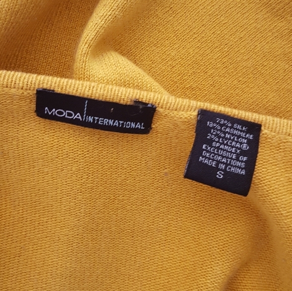 Moda International - 90's Silk Cashmere Blend Mustard & Sequin Cardigan‎ - Picture 5 of 5